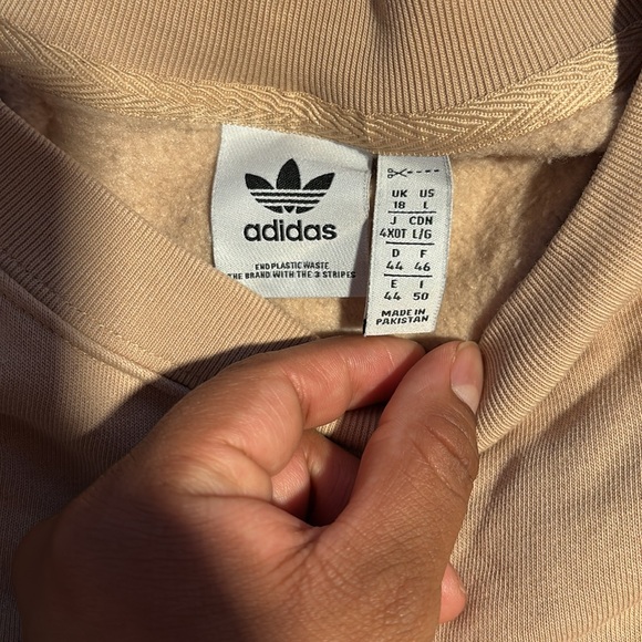 Adidas Sweatshirt - Picture 2 of 2